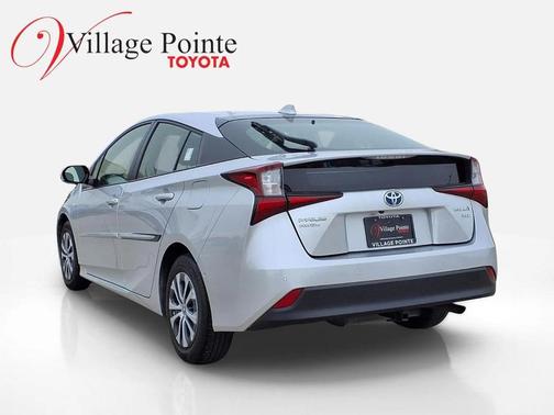 2020 Toyota Prius XLE