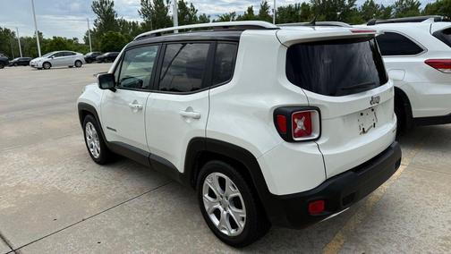 Alpine White 2017 Jeep Renegade Limited