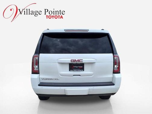 Summit White 2016 GMC Yukon XL SLE