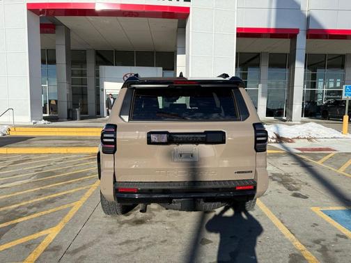 2025 Toyota 4Runner Hybrid Platinum