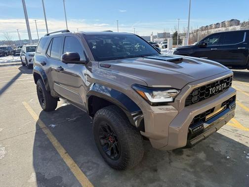 2025 Toyota 4Runner Hybrid Platinum