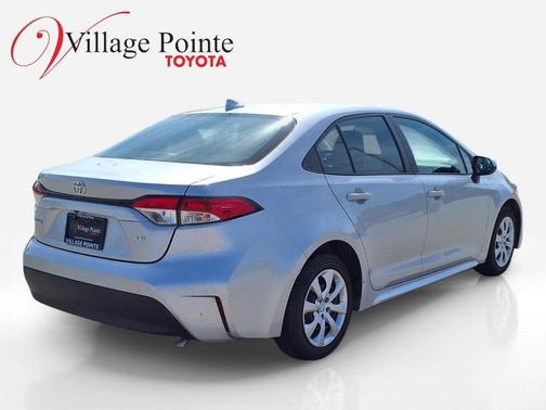 Classic Silver Metallic 2024 Toyota Corolla LE