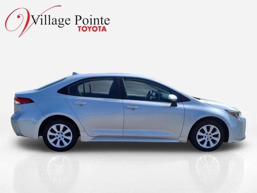 Classic Silver Metallic 2024 Toyota Corolla LE