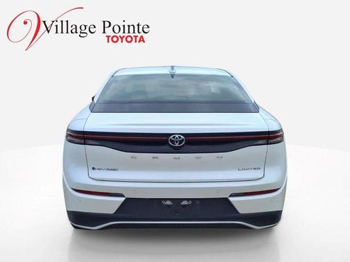 Oxygen White 2024 Toyota Crown Limited