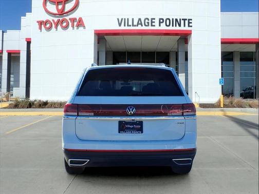 2024 Volkswagen Atlas 2.0T SE