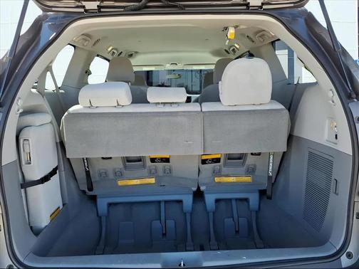 2013 Toyota Sienna LE