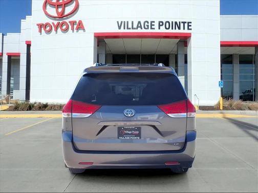2013 Toyota Sienna LE