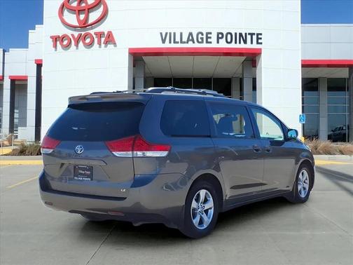 2013 Toyota Sienna LE