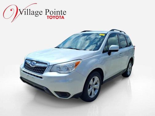 Satin White Pearl 2014 Subaru Forester 2.5i Premium