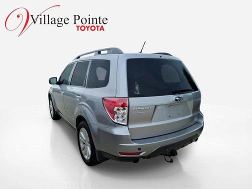 Steel Silver Metallic 2011 Subaru Forester 2.5 X Limited