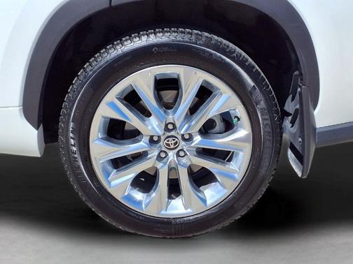 Blizzard Pearl 2021 Toyota Highlander Limited