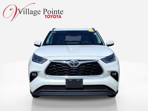 Blizzard Pearl 2021 Toyota Highlander Limited