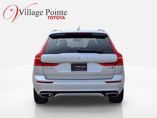 2021 Volvo XC60 T5 R-Design