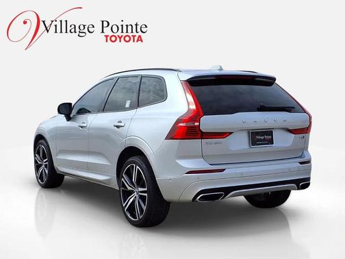 2021 Volvo XC60 T5 R-Design