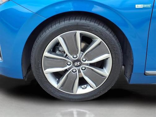 2018 Hyundai IONIQ Hybrid Limited