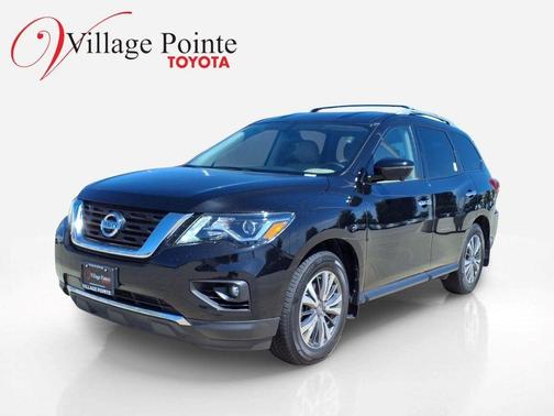 Magnetic Black Pearl 2019 Nissan Pathfinder SL