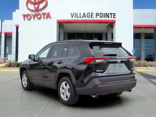 2020 Toyota RAV4 Hybrid XLE