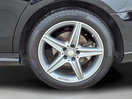 2017 Mercedes-Benz E-Class 4MATIC