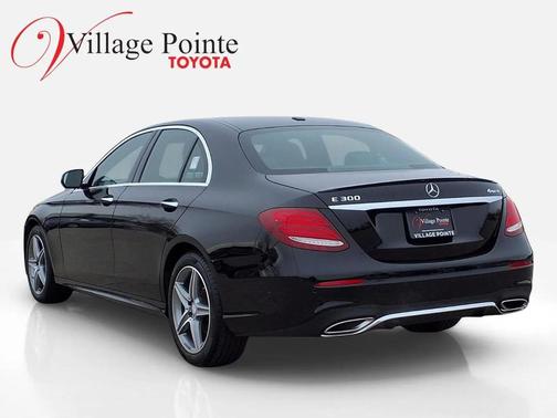 2017 Mercedes-Benz E-Class 4MATIC