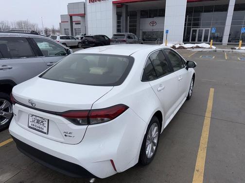 2026 Toyota Corolla Hybrid SE