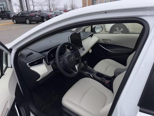 2026 Toyota Corolla Hybrid SE