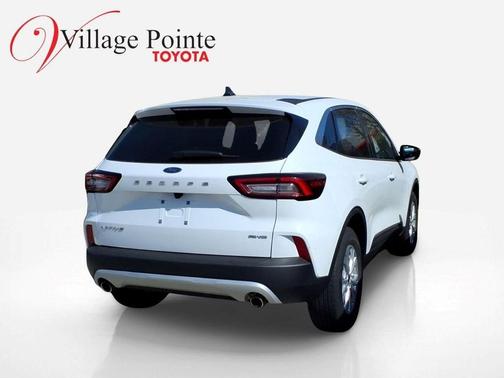 Oxford White 2023 Ford Escape Active