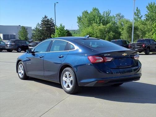 2022 Chevrolet Malibu FWD LT