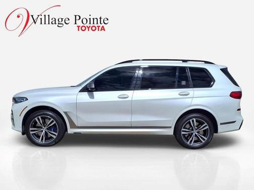Mineral White Metallic 2020 BMW X7 M50i