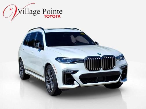 Mineral White Metallic 2020 BMW X7 M50i