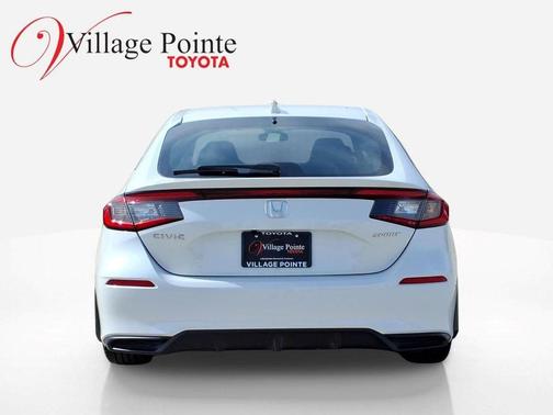 Platinum White Pearl 2025 Honda Civic Sport