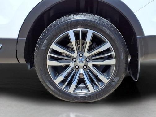 White Platinum Clearcoat Metallic 2016 Ford Explorer Platinum