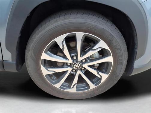 2022 Toyota Corolla Cross XLE
