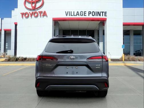 2022 Toyota Corolla Cross XLE