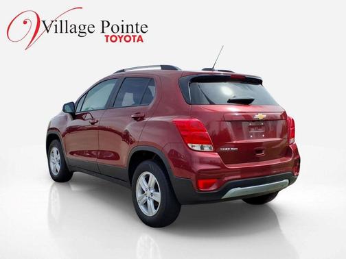 Crimson Metallic 2021 Chevrolet Trax LT