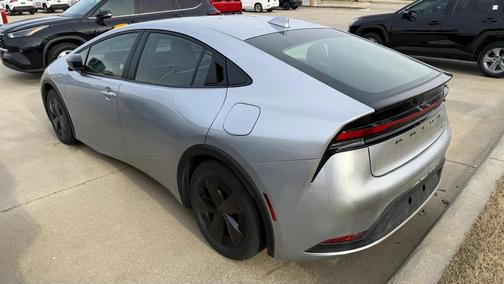 2025 Toyota Prius LE