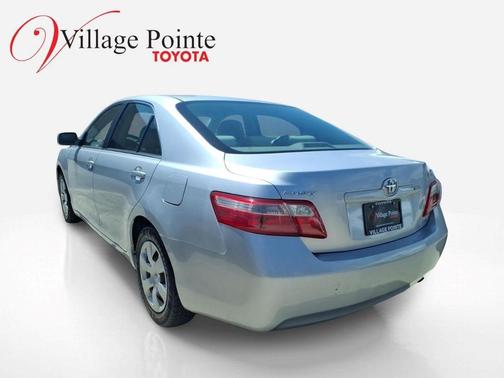 Titanium Metallic 2007 Toyota Camry LE