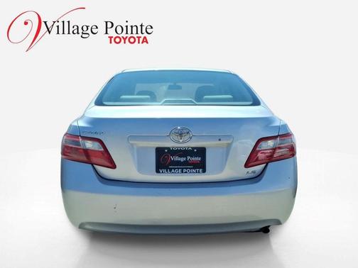 Titanium Metallic 2007 Toyota Camry LE