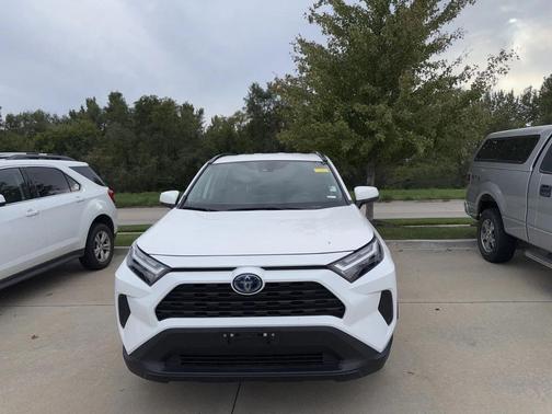 2024 Toyota RAV4 Hybrid LE