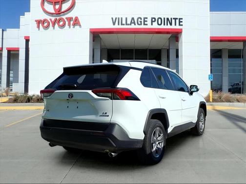 2024 Toyota RAV4 Hybrid LE