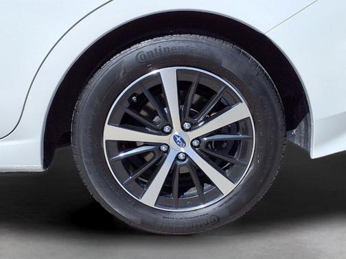 Crystal White Pearl 2023 Subaru Impreza Premium