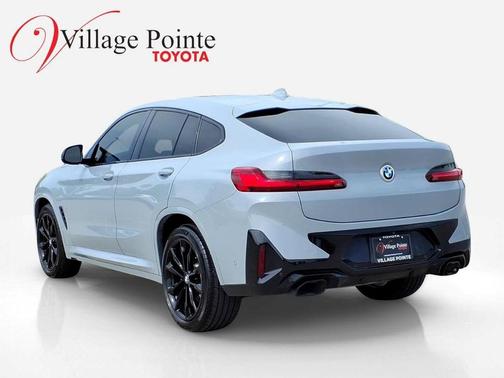 Brooklyn Grey Metallic 2022 BMW X4 M40i