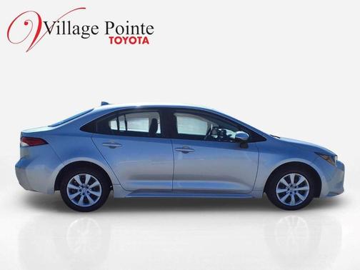 Classic Silver Metallic 2024 Toyota Corolla LE