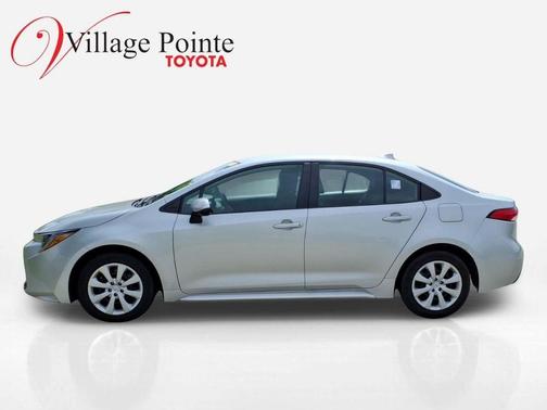 Classic Silver Metallic 2024 Toyota Corolla LE