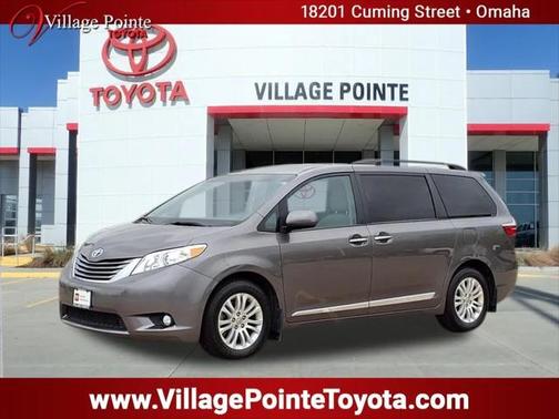 2017 Toyota Sienna XLE Premium