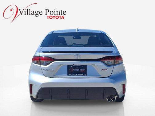 Classic Silver Met 2026 Toyota Corolla XSE