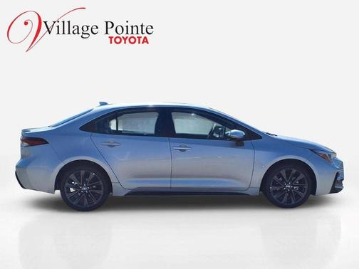 Classic Silver Met 2026 Toyota Corolla XSE