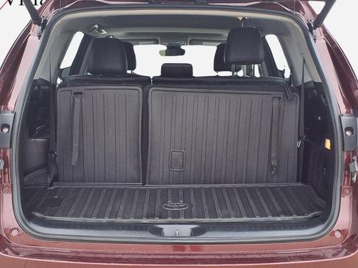 Ooh La La Rouge Mica 2017 Toyota Highlander XLE