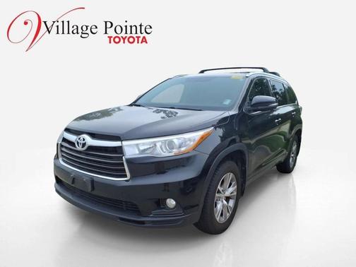 Attitude Black Metallic 2015 Toyota Highlander XLE