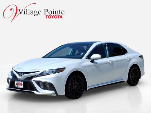 Wind Chill Pearl 2021 Toyota Camry XSE