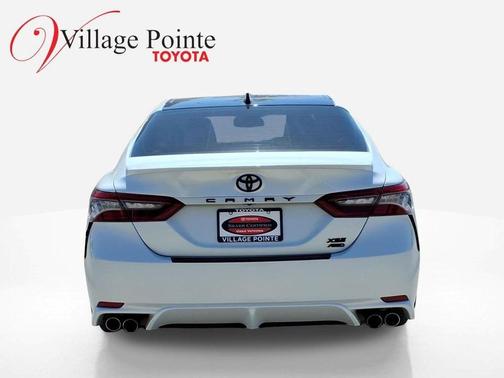 Wind Chill Pearl 2021 Toyota Camry XSE